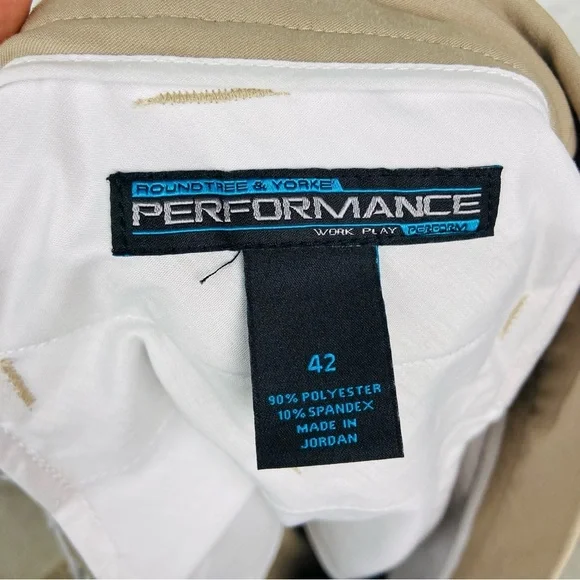 ROUNDTREE & YORKE PERFORMANCE tan khaki men’s shorts size 42 - Picture 7 of 8
